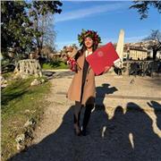 Neolaureata offre lezioni di italiano e aiuto-compiti